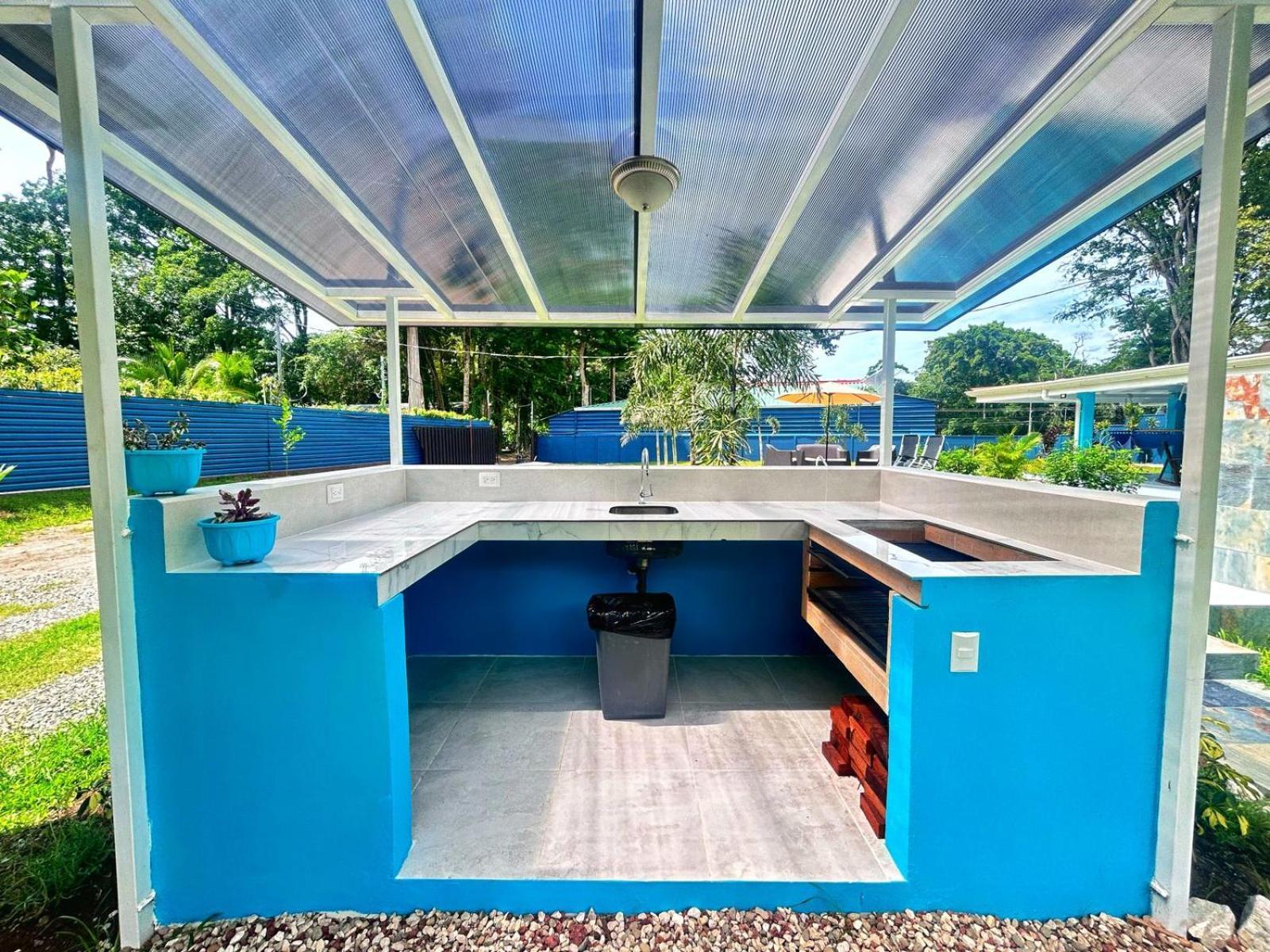 Villa Paraiso Tropical Puerto Viejo de Talamanca Exterior photo